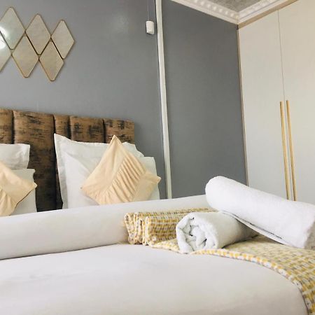 Mavi Guest House East London Buitenkant foto