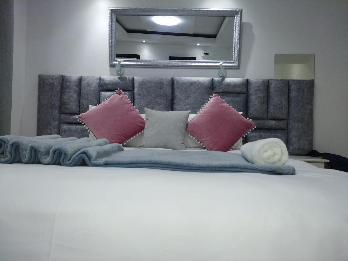 Mavi Guest House East London Buitenkant foto